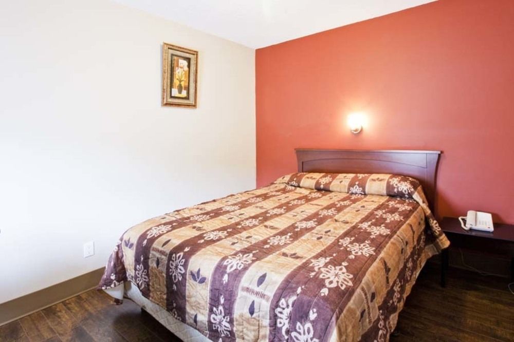 Travelodge By Wyndham Kindersley Εξωτερικό φωτογραφία