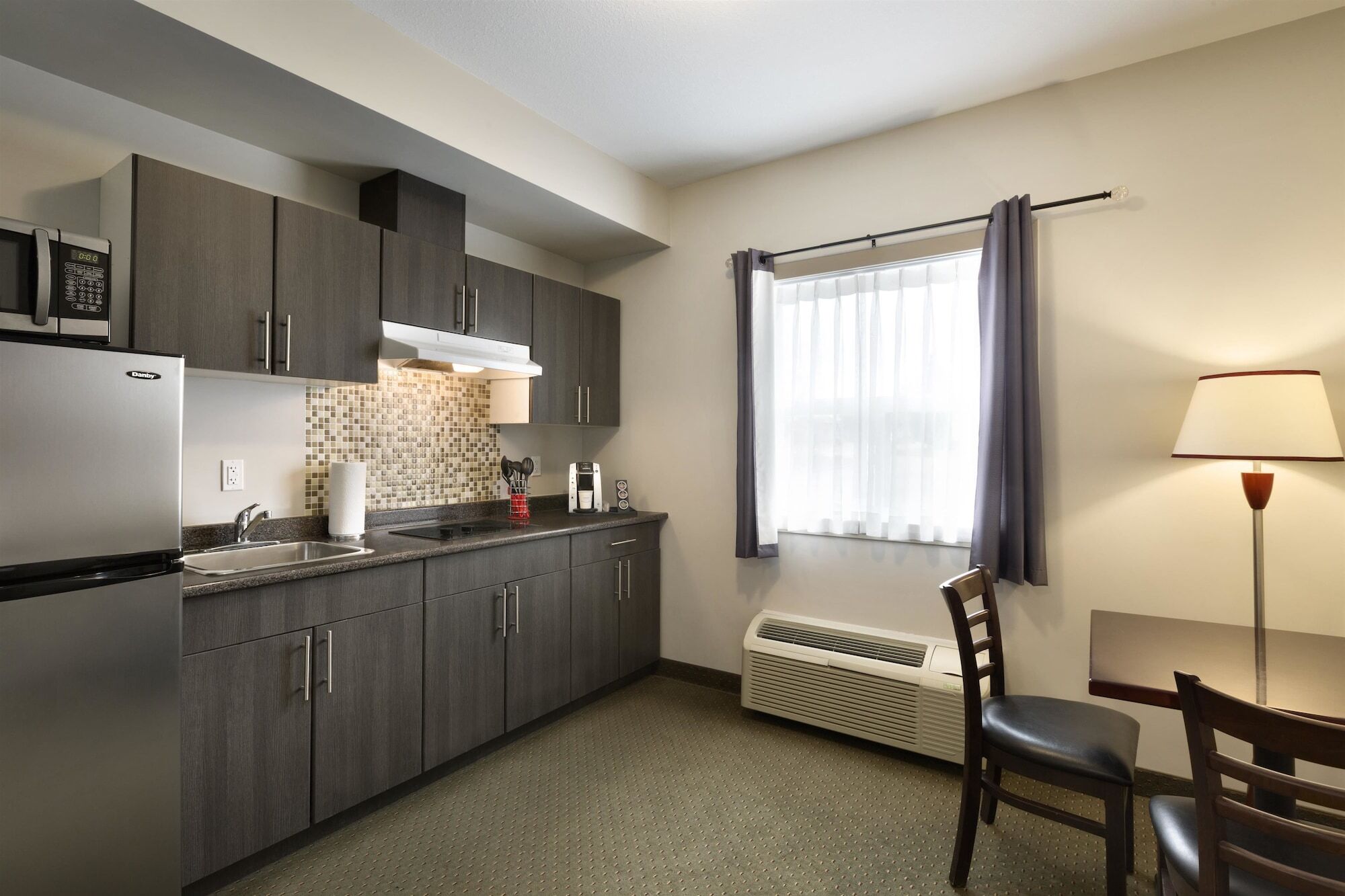Travelodge By Wyndham Kindersley Εξωτερικό φωτογραφία